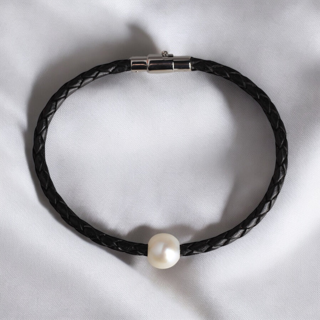 皮繩珍珠手鏈(黑) 皮繩珍珠手鏈(黑)