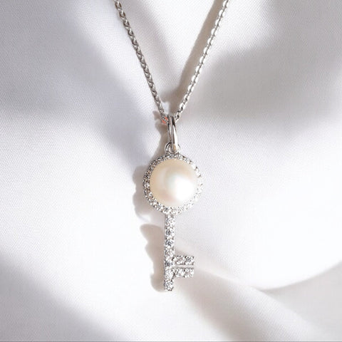 精緻鎖匙吊墜項鍊