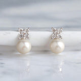 純銀925天然淡水珍珠鋯石耳環