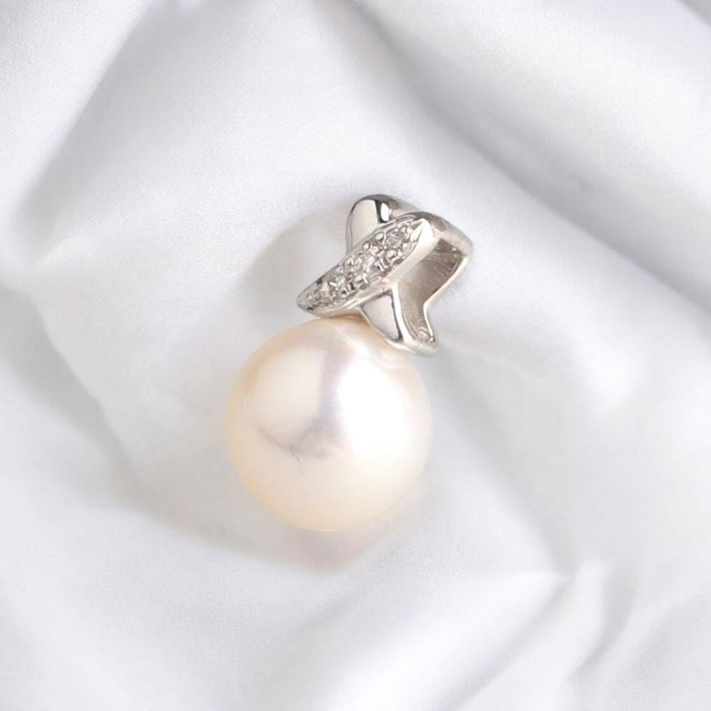 14K 白金8.5-9毫米AKOYA吊墜 14K 白金8.5-9毫米AKOYA吊墜