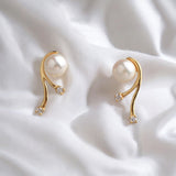 18K 黃金6-6.5毫米AKOYA鑽石耳環