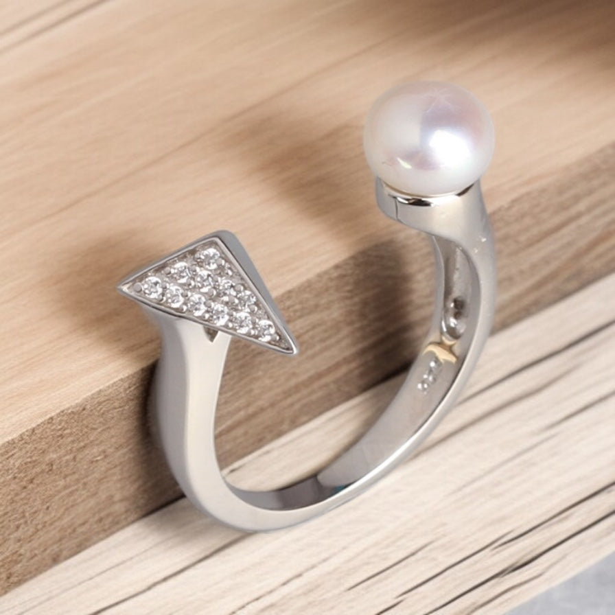 三角鋯石麵包珠戒指 三角鋯石麵包珠戒指